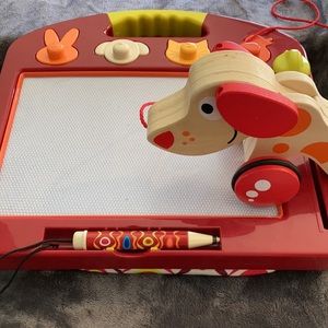 HAPE wooden dog & magnet drawing board